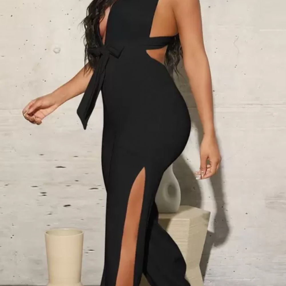 Elegant Black Cut-Out Jumpsuit